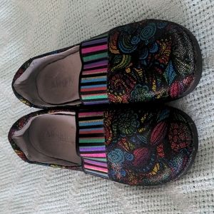 Alegria by PG Life sz40 rainbow shoes